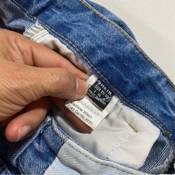 Shein Jeans women’s 4 Two Tone Relaxed Jeans Distressed High Rise Zip jeans - Picture 10 of 10